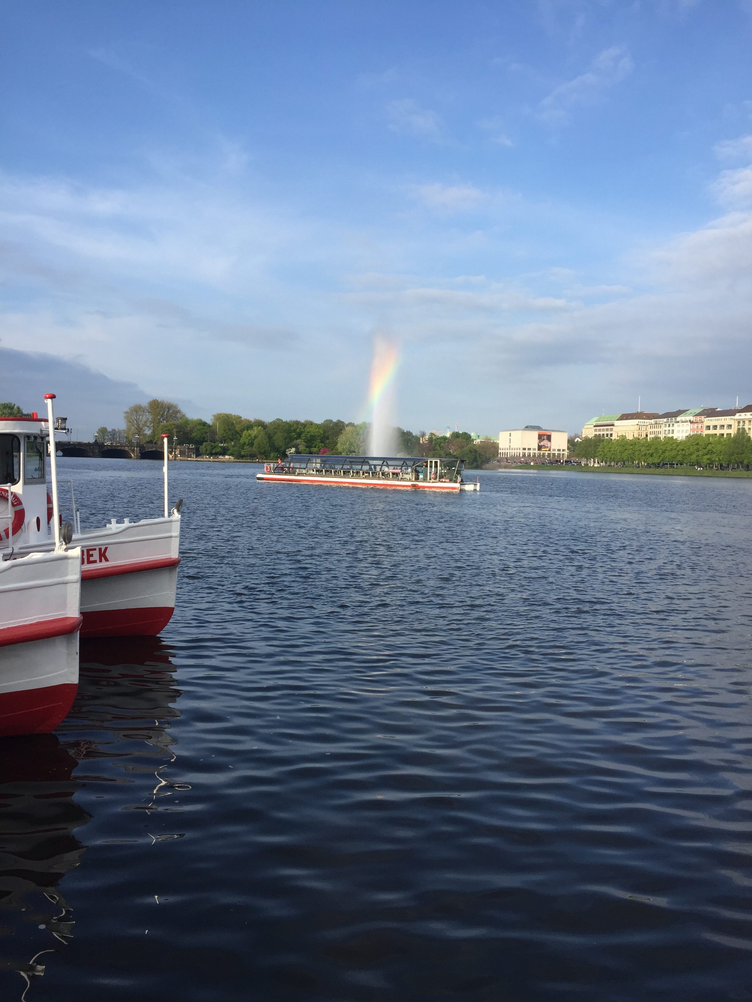 この写真で20時前。夏に向けて日没はまだまだ遅くなります。